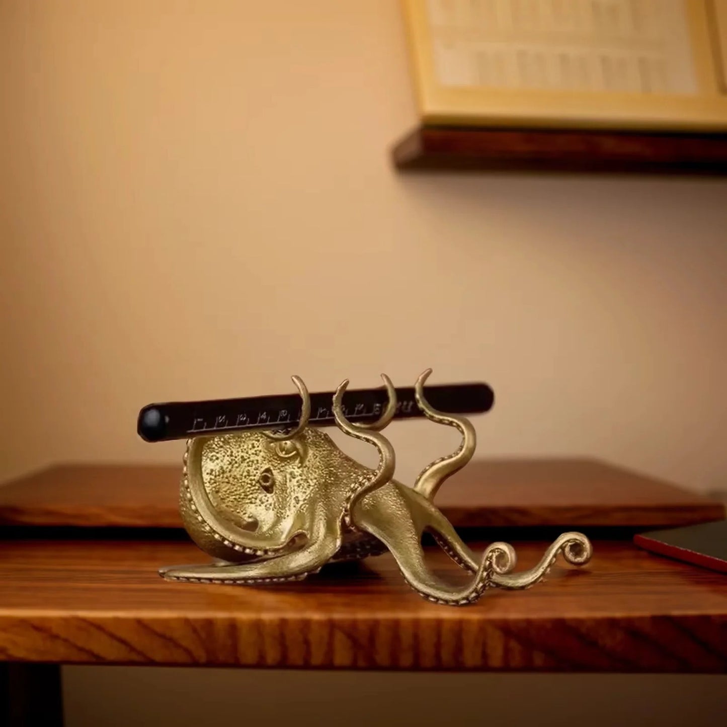 Octopus Shaped Desk Organizer and Mobile Phone Holder