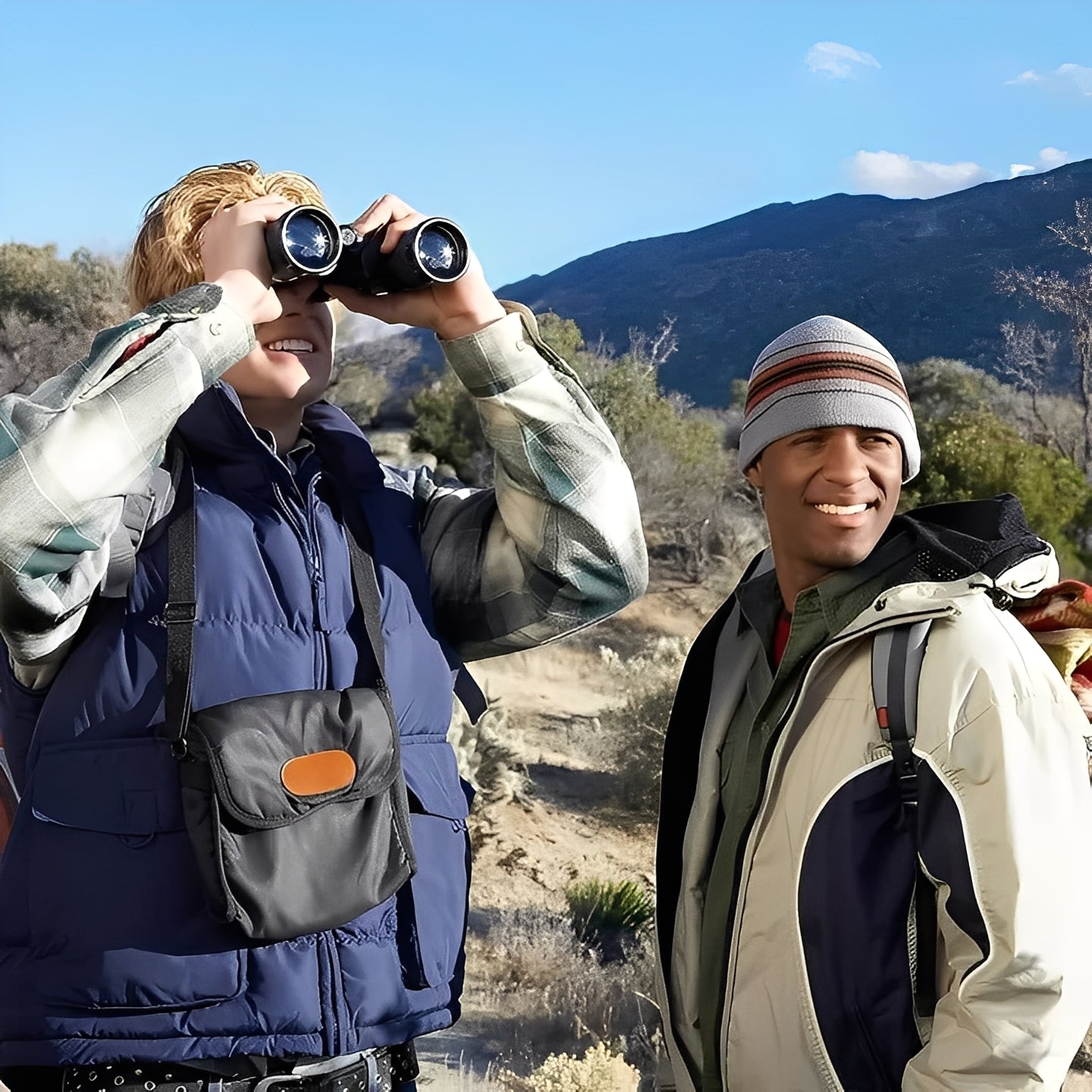 Binoculars with Adjustable Focus and Smartphone Adapter