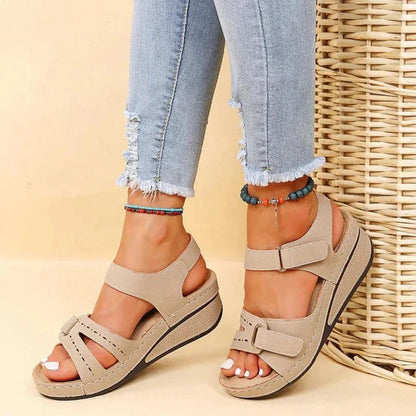 Women’s Sandals with Contoured Footbed and Open Toe Design